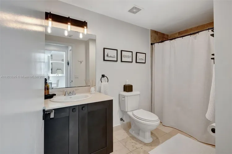 One Village Place #511 image #22