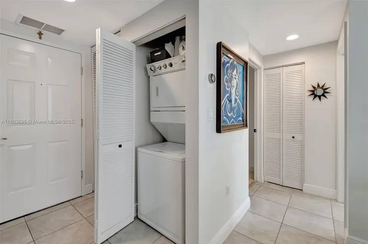 One Village Place #511 image #25