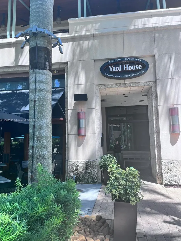 One Village Place #511 image #31