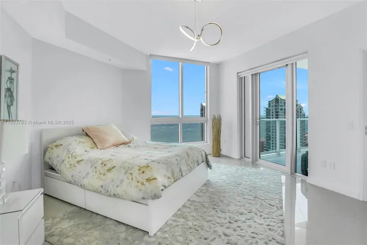 Met1 #T-3710 image #10