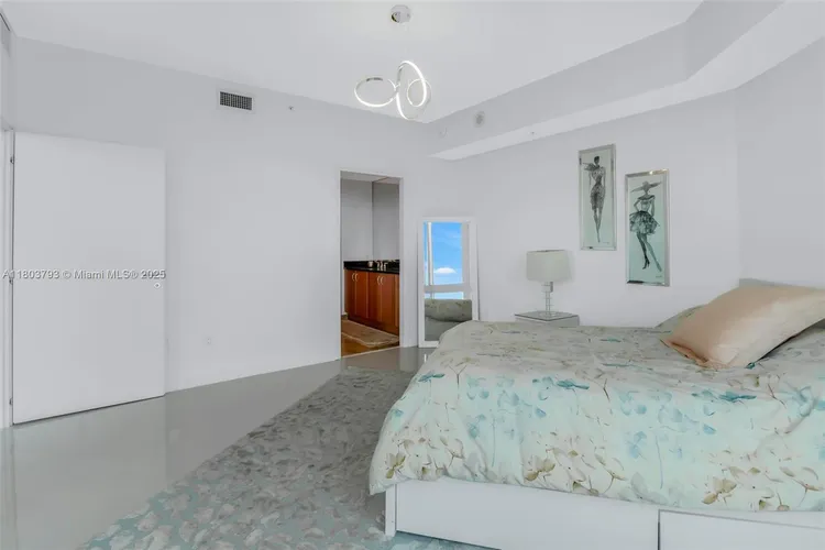 Met1 #T-3710 image #11