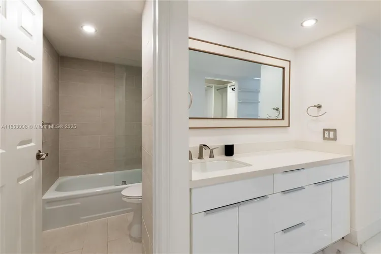 Costa Bella #1707 image #13