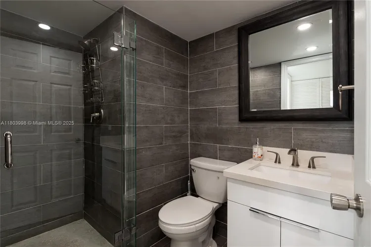 Costa Bella #1707 image #21