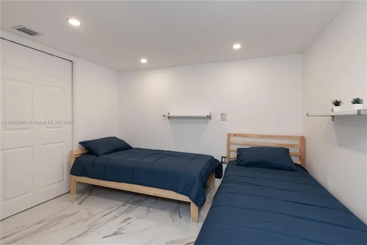 Costa Bella #1707 image #24