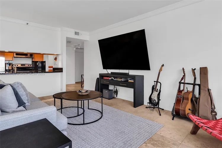 Villa Regina Condo #707 image #21