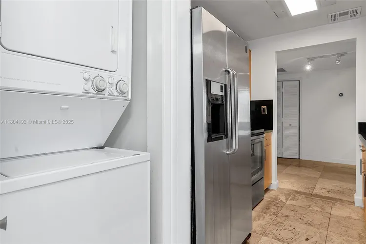 Villa Regina Condo #707 image #26