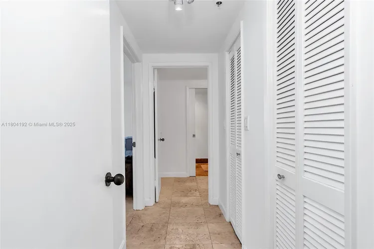 Villa Regina Condo #707 image #29