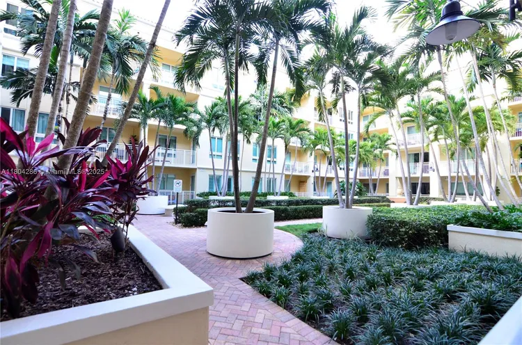 Toscano #426N image #21