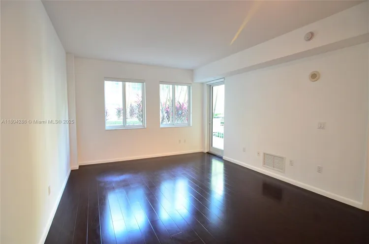 Toscano #426N image #8