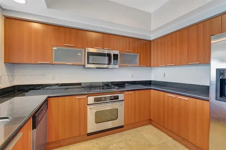 One Fifty One At Biscayne #1406 image #18