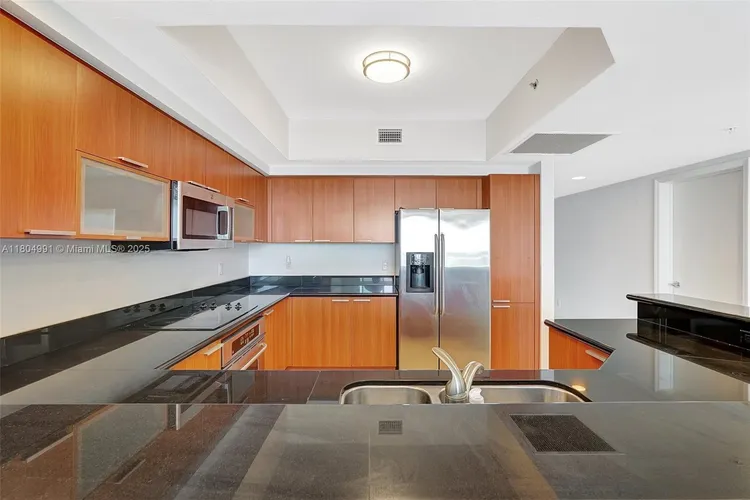 One Fifty One At Biscayne #1406 image #21