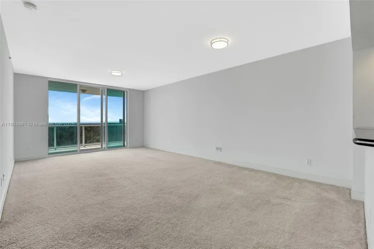 One Fifty One At Biscayne #1406 image #22