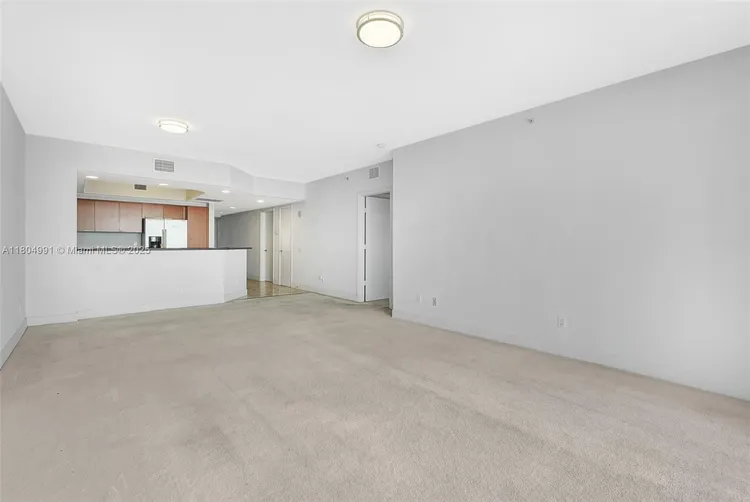 One Fifty One At Biscayne #1406 image #28