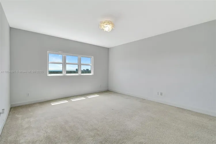 One Fifty One At Biscayne #1406 image #31