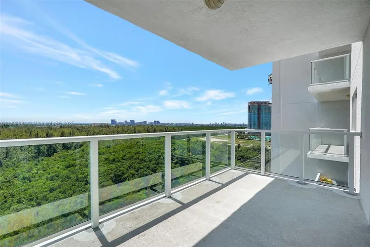 One Fifty One At Biscayne #1406 image #33