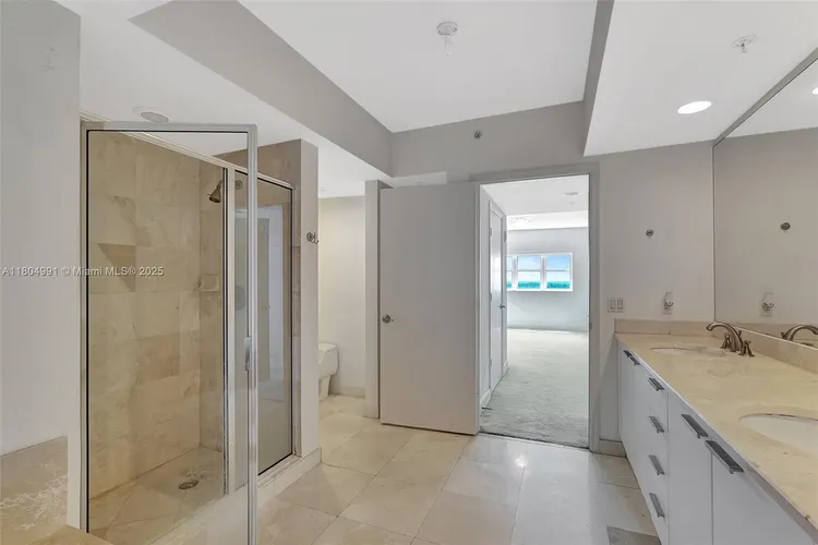 One Fifty One At Biscayne #1406 image #43