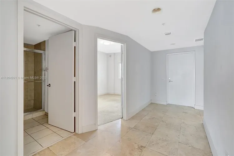 One Fifty One At Biscayne #1406 image #6