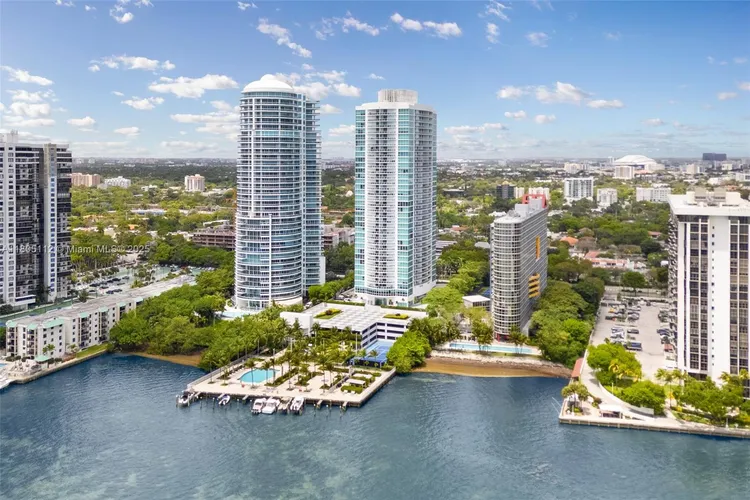 Skyline On Brickell #807 image #31