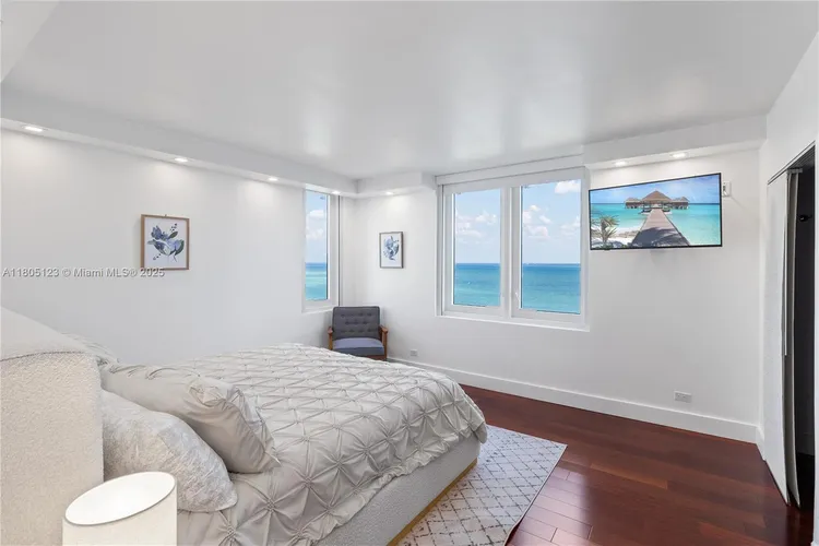 Roney Palace #1410 image #10