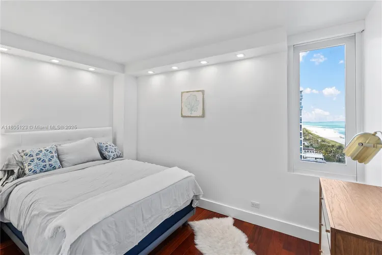 Roney Palace #1410 image #12