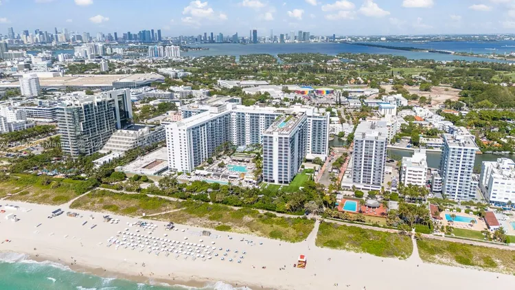 Roney Palace #1410 image #22