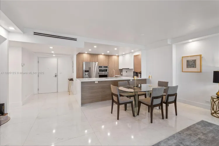 Roney Palace #1410 image #6