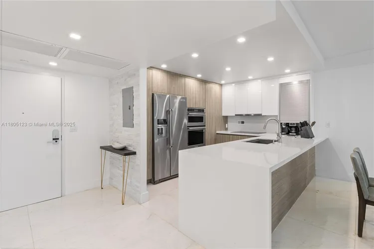 Roney Palace #1410 image #7