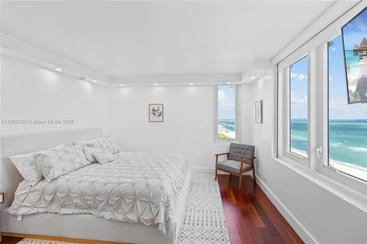 Roney Palace #1410 image #9