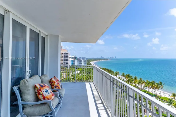 Casa del Mar #13H image #13