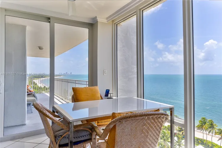 Casa del Mar #13H image #15