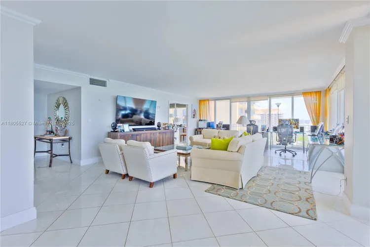 Casa del Mar #13H image #20