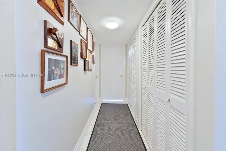 Casa del Mar #13H image #31