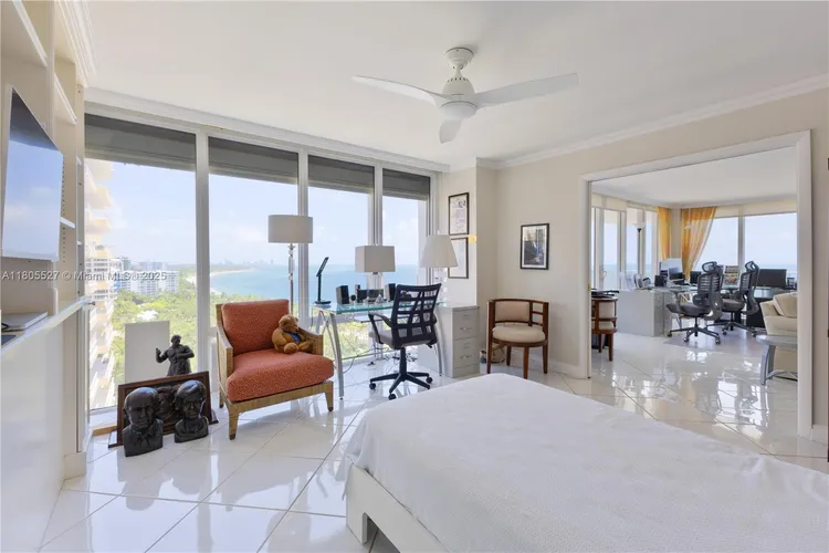 Casa del Mar #13H image #34