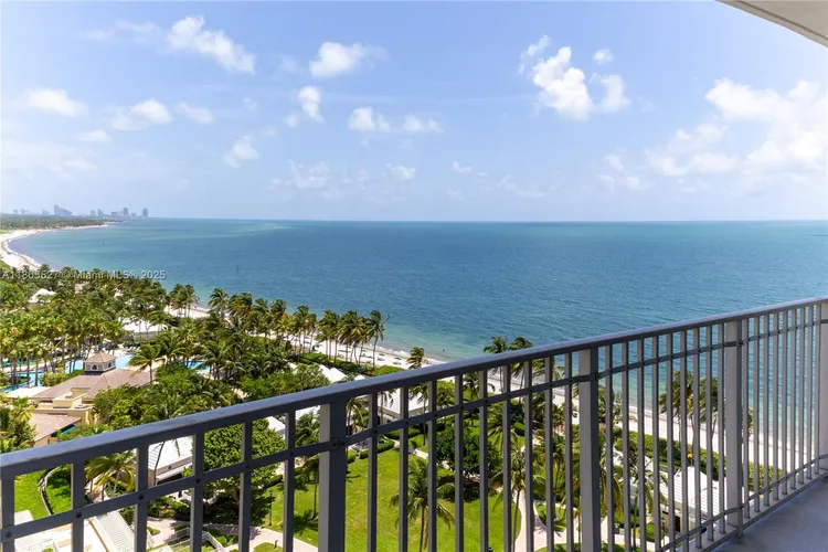 Casa del Mar #13H image #38