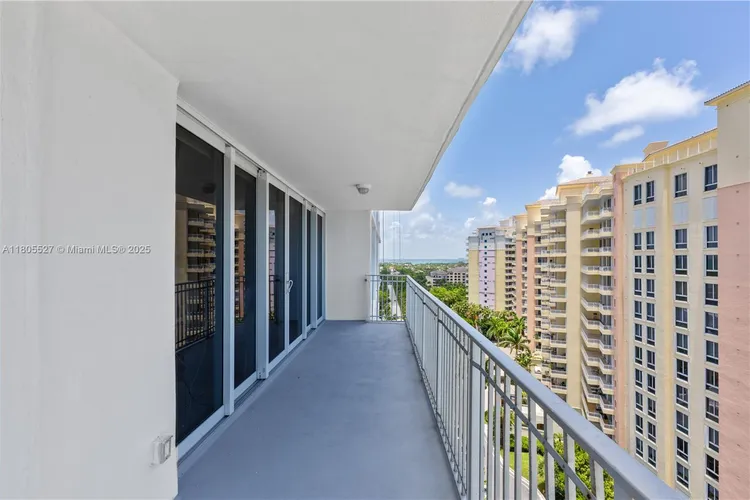 Casa del Mar #13H image #8