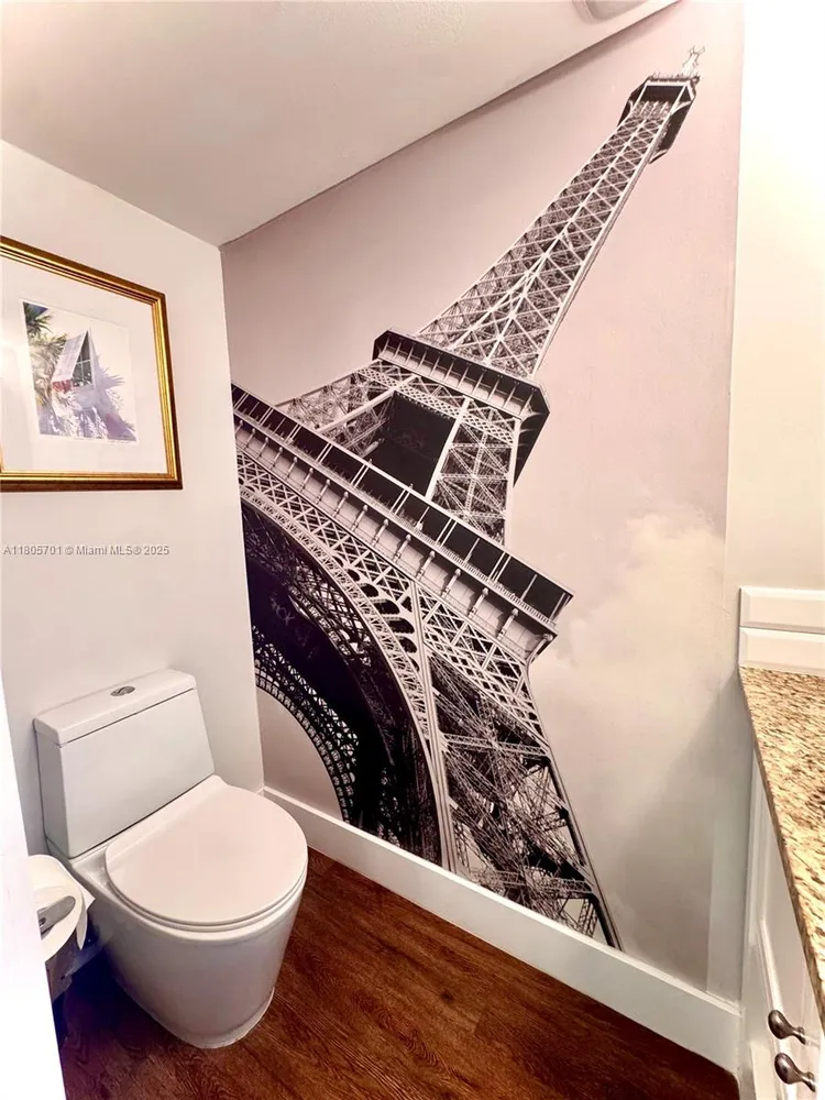 200 Leslie Condo #817 image #43