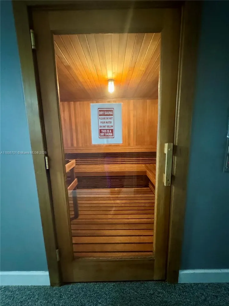 200 Leslie Condo #817 image #56