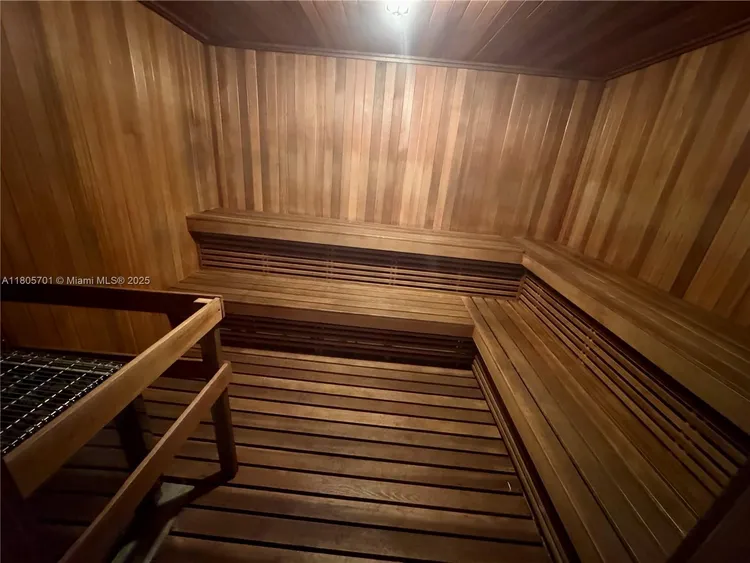 200 Leslie Condo #817 image #58