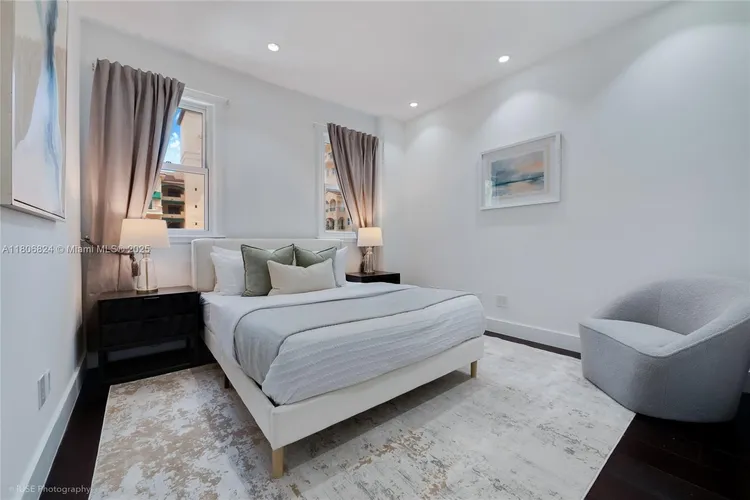 Padua Condo Deering Bay #231 image #11