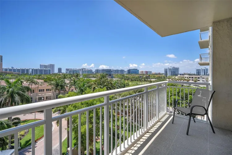 Turnberry on the Green #607 image #17