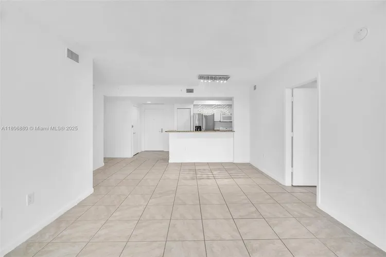 Turnberry on the Green #607 image #19