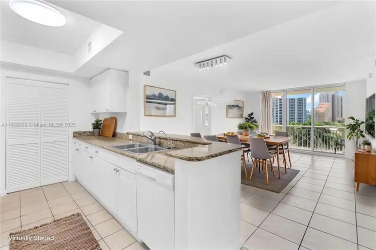 Turnberry on the Green #607 image #6