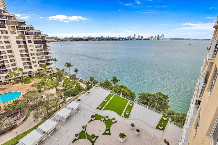 Isola #1409 image #9