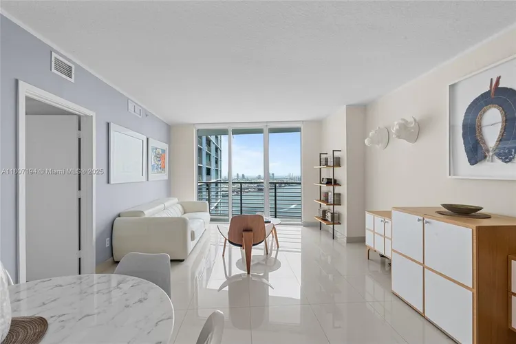 One Miami #3926 image #12