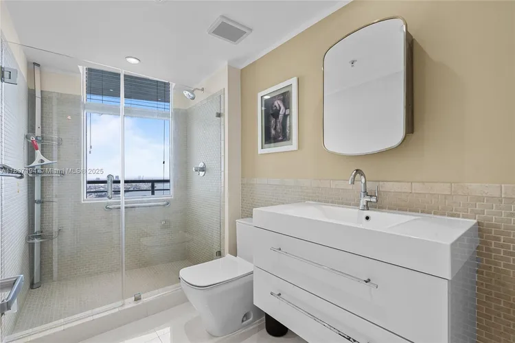 One Miami #3926 image #17