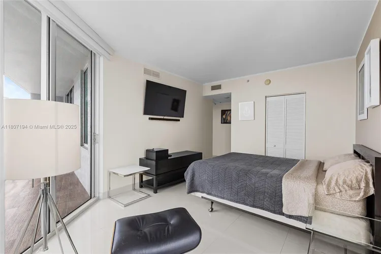 One Miami #3926 image #21