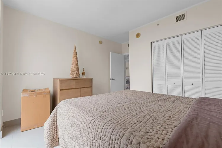 One Miami #3926 image #26