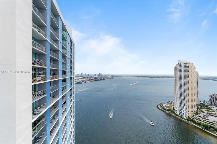 One Miami #3926 image #28