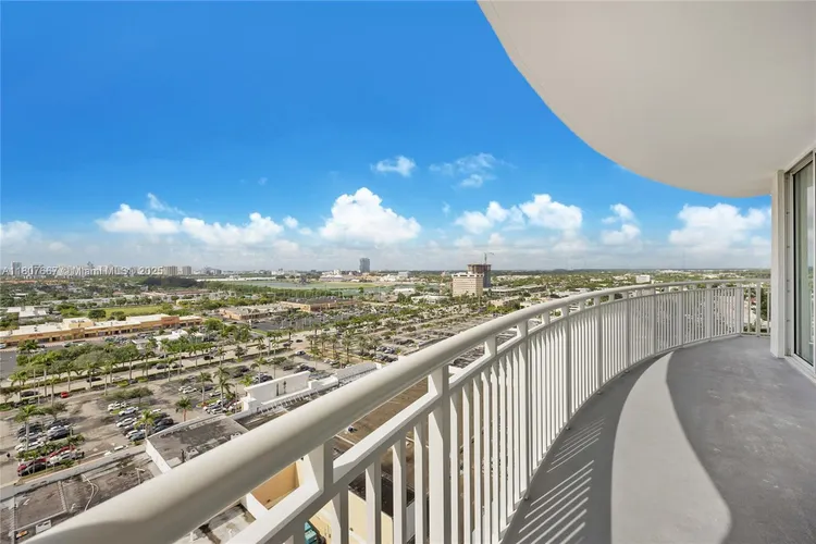 Duo Condo #1607W image #14