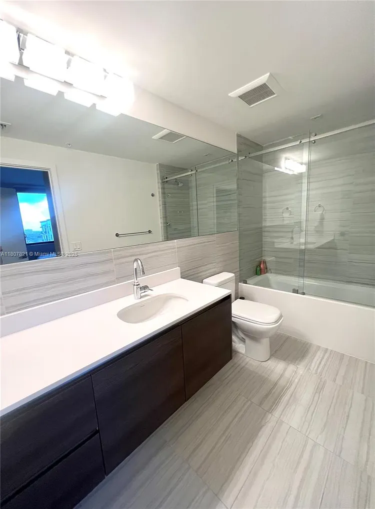 Merrick Manor #810 image #21